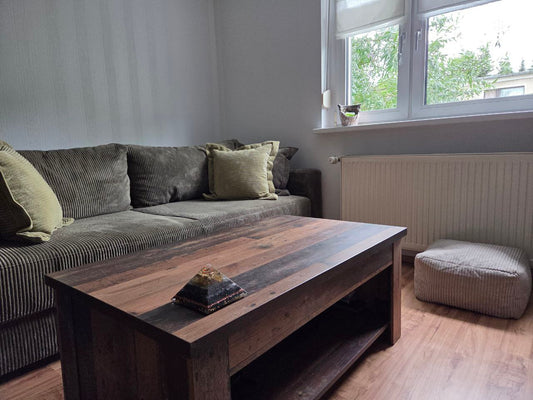 🛋️ Warum ich mein Wohnzimmer einmal komplett gedreht habe – und plötzlich Ruhe einkehrte