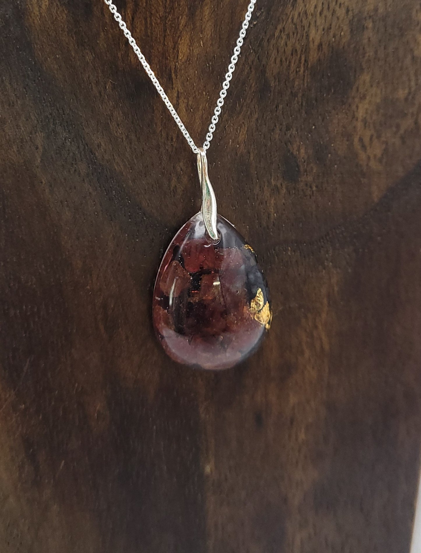 luxurious Orgonique Schutz-Amulett, Rubin "Herzenergie"